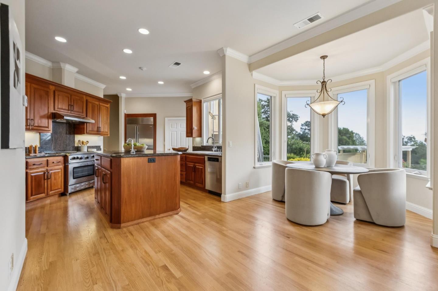 Detail Gallery Image 21 of 82 For 140 Ridgeway Rd, Woodside,  CA 94062 - 4 Beds | 3/1 Baths