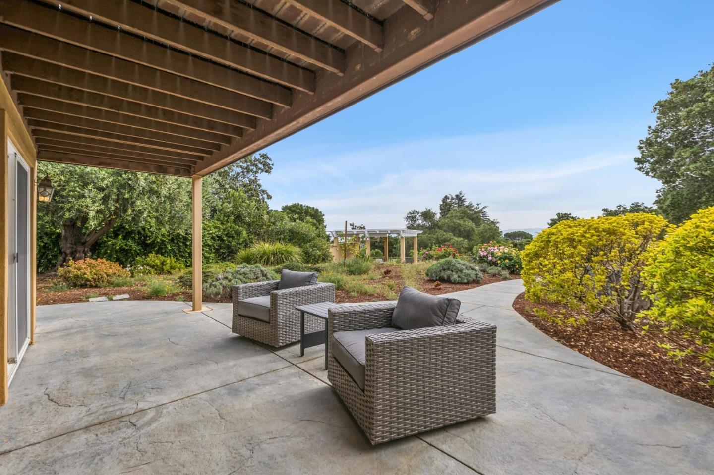 Detail Gallery Image 53 of 82 For 140 Ridgeway Rd, Woodside,  CA 94062 - 4 Beds | 3/1 Baths