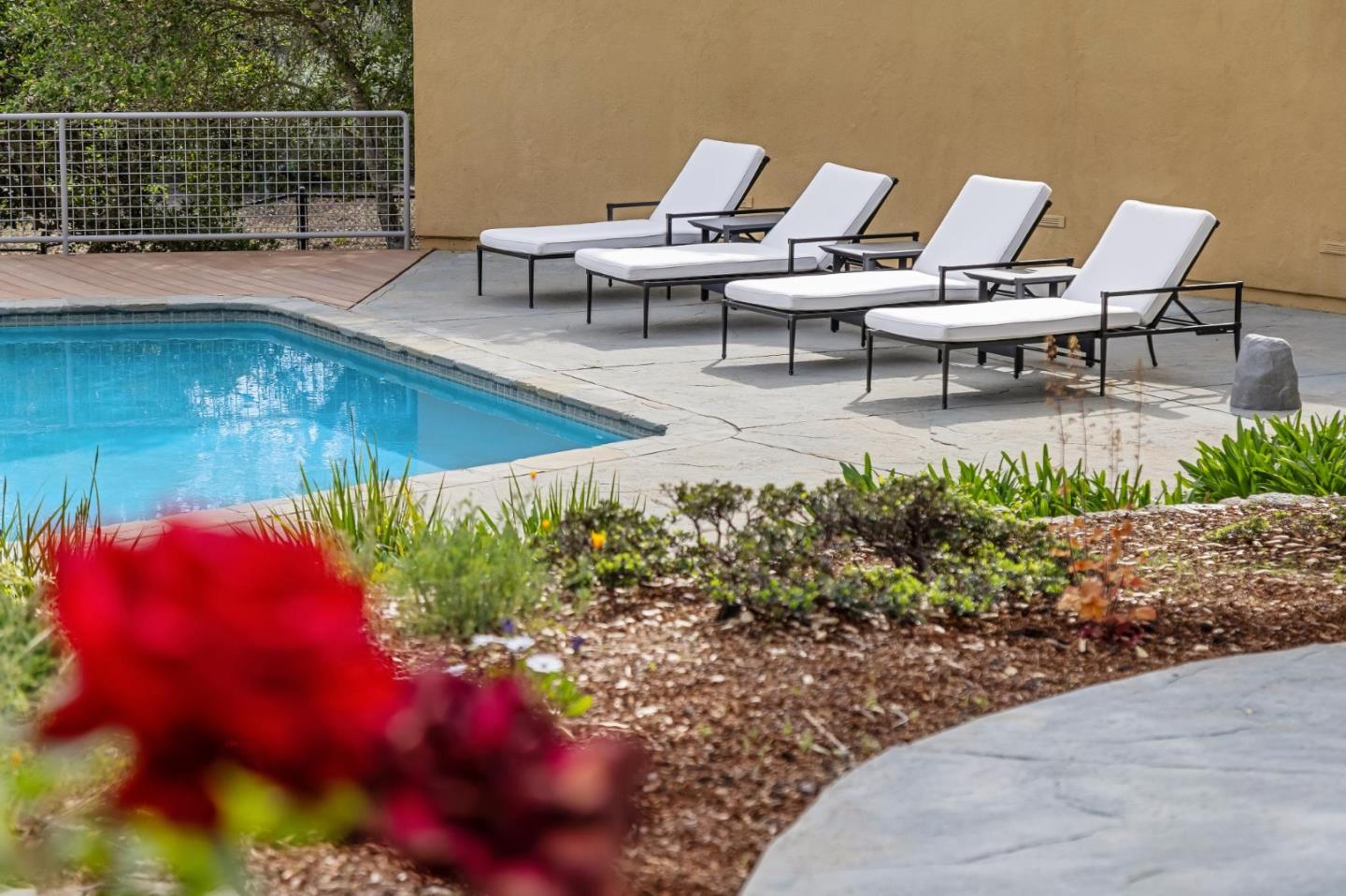 Detail Gallery Image 57 of 82 For 140 Ridgeway Rd, Woodside,  CA 94062 - 4 Beds | 3/1 Baths