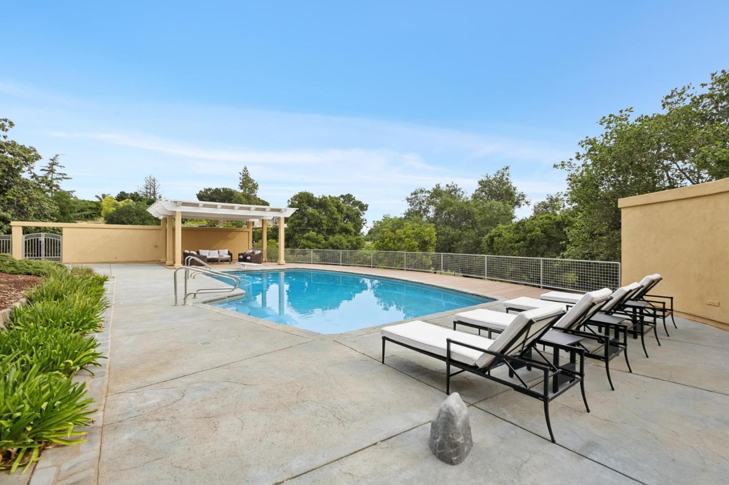 Detail Gallery Image 59 of 82 For 140 Ridgeway Rd, Woodside,  CA 94062 - 4 Beds | 3/1 Baths