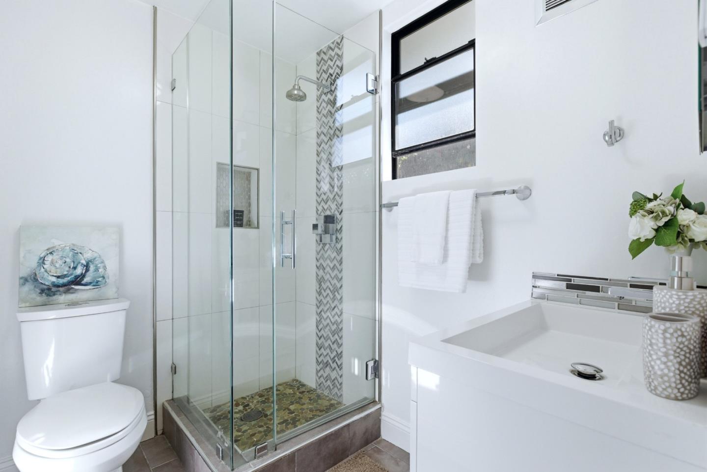 Detail Gallery Image 28 of 41 For 1936 Ticonderoga Dr, San Mateo,  CA 94402 - 4 Beds | 2 Baths