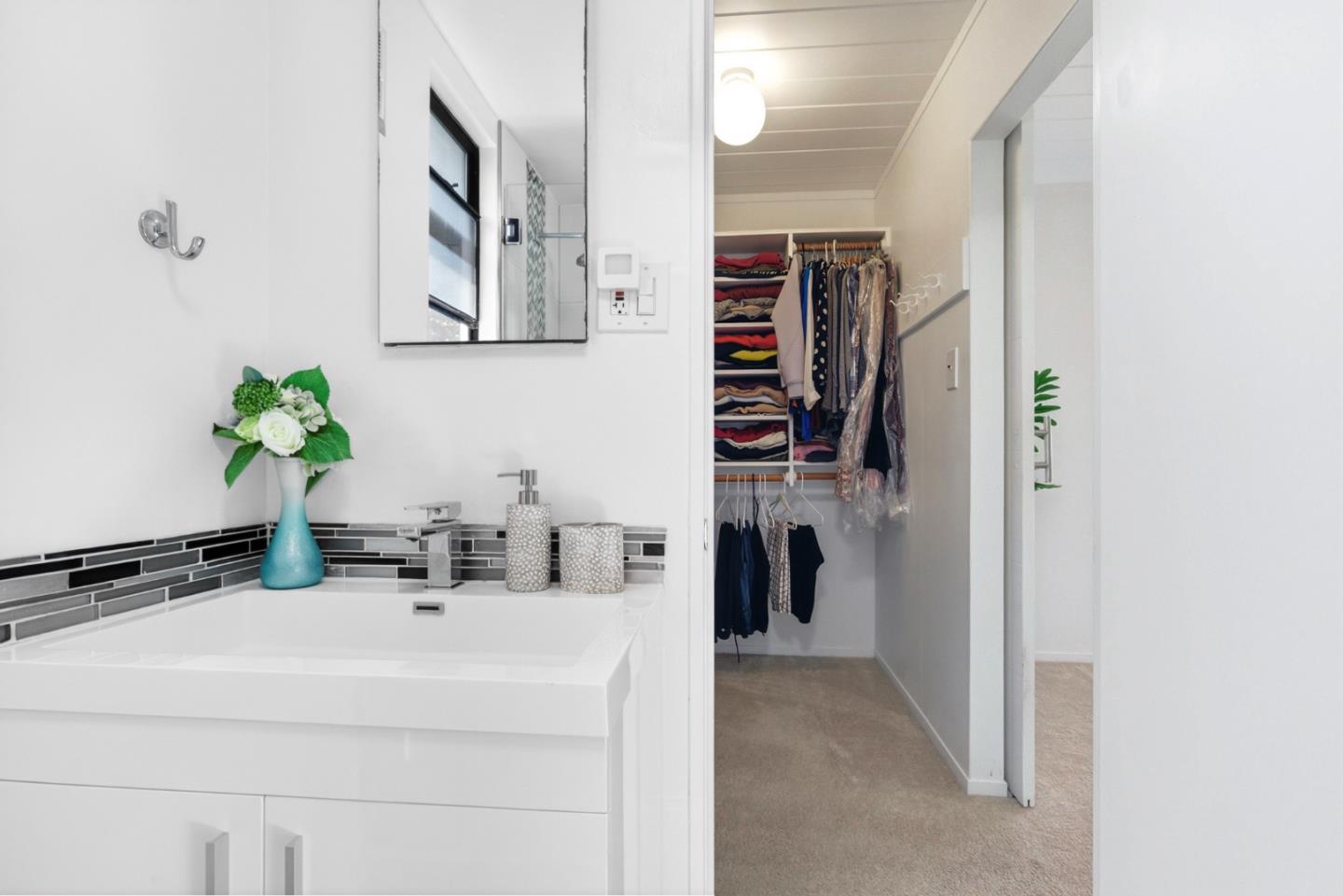 Detail Gallery Image 29 of 41 For 1936 Ticonderoga Dr, San Mateo,  CA 94402 - 4 Beds | 2 Baths