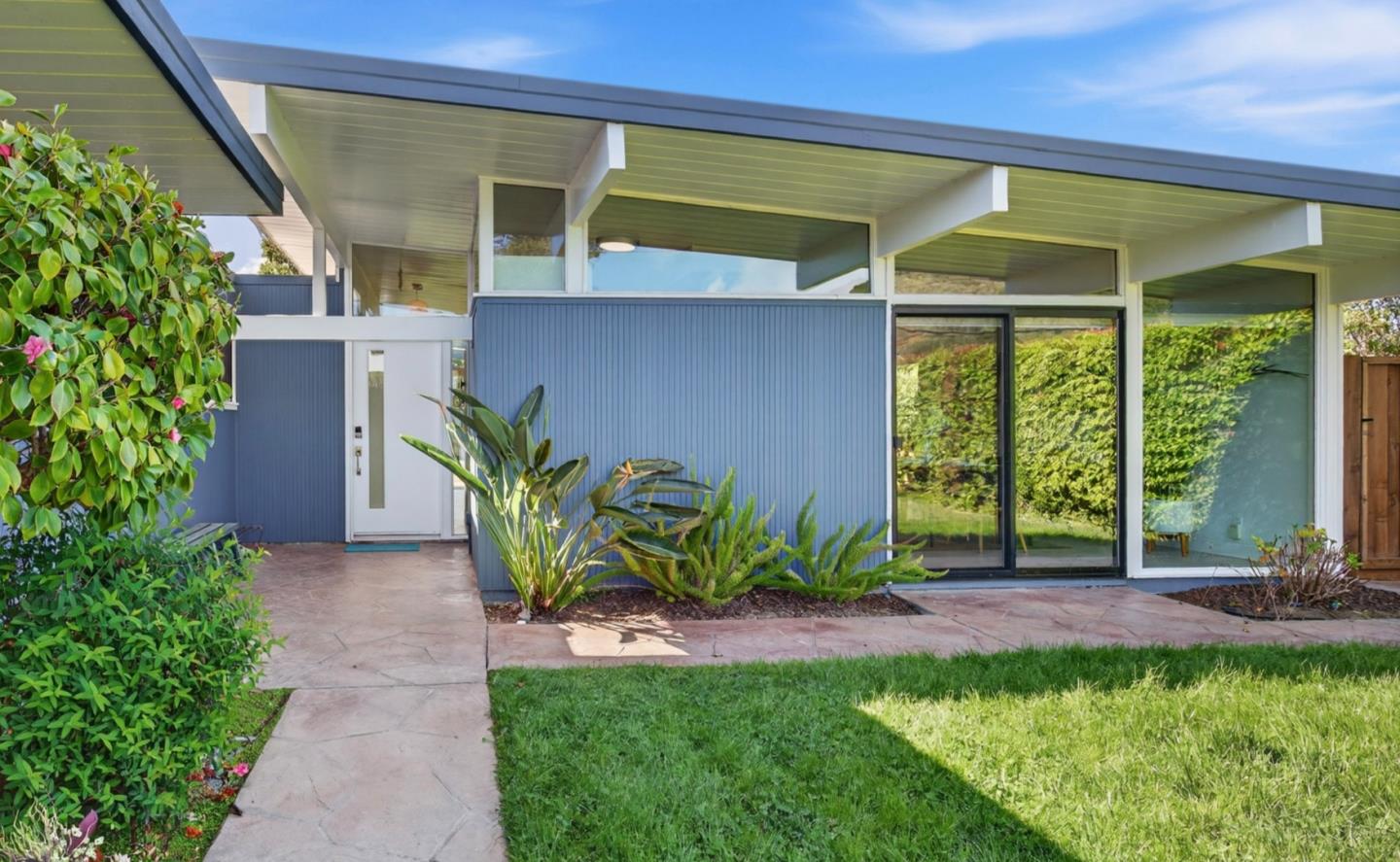 Detail Gallery Image 7 of 41 For 1936 Ticonderoga Dr, San Mateo,  CA 94402 - 4 Beds | 2 Baths