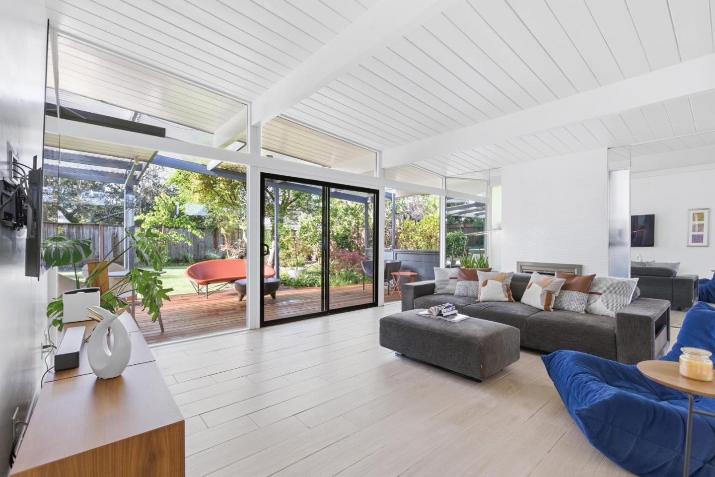 Detail Gallery Image 9 of 41 For 1936 Ticonderoga Dr, San Mateo,  CA 94402 - 4 Beds | 2 Baths