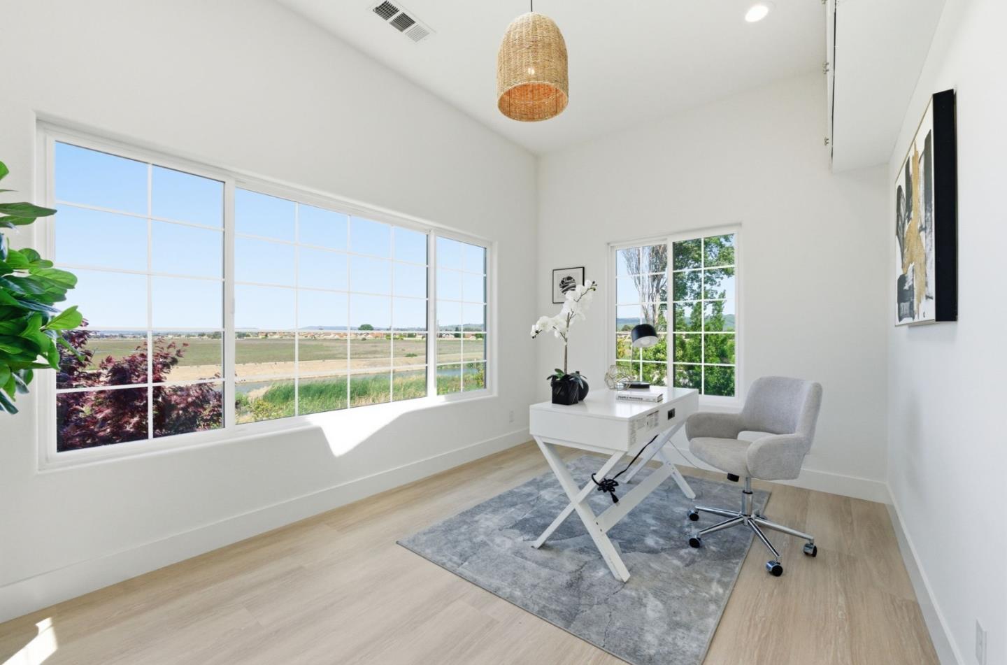 Detail Gallery Image 15 of 44 For 5871 Carmel Way, Union City,  CA 94587 - 4 Beds | 2/1 Baths