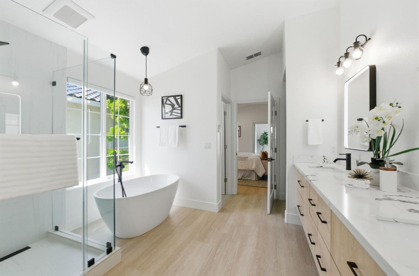 Detail Gallery Image 18 of 44 For 5871 Carmel Way, Union City,  CA 94587 - 4 Beds | 2/1 Baths