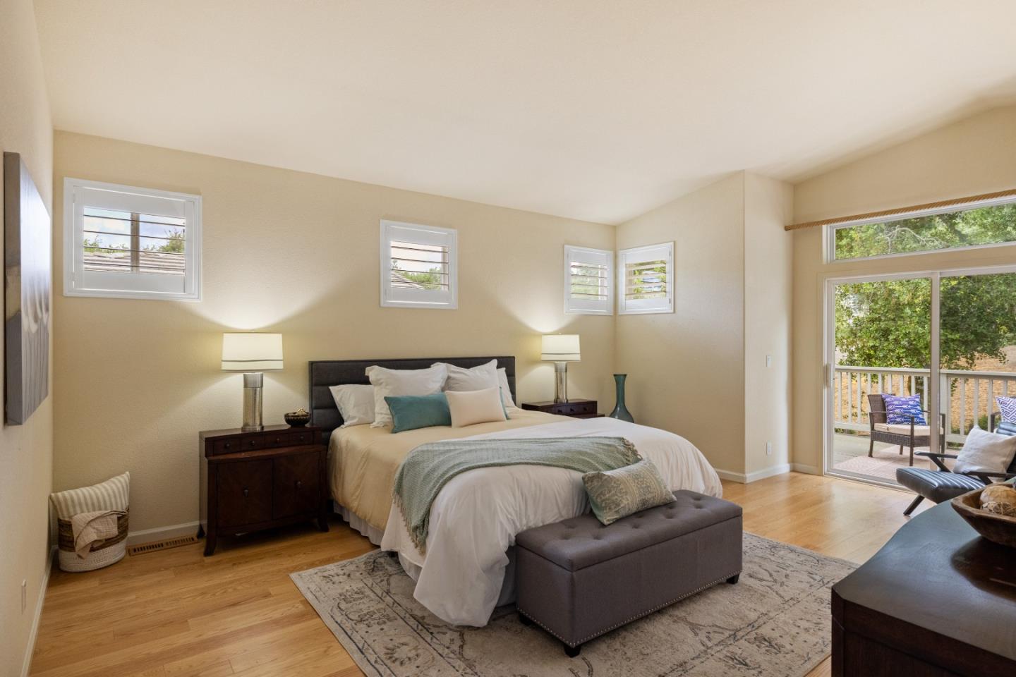 Detail Gallery Image 10 of 20 For 10456 Fairway Ln, Carmel Valley,  CA 93923 - 3 Beds | 3 Baths