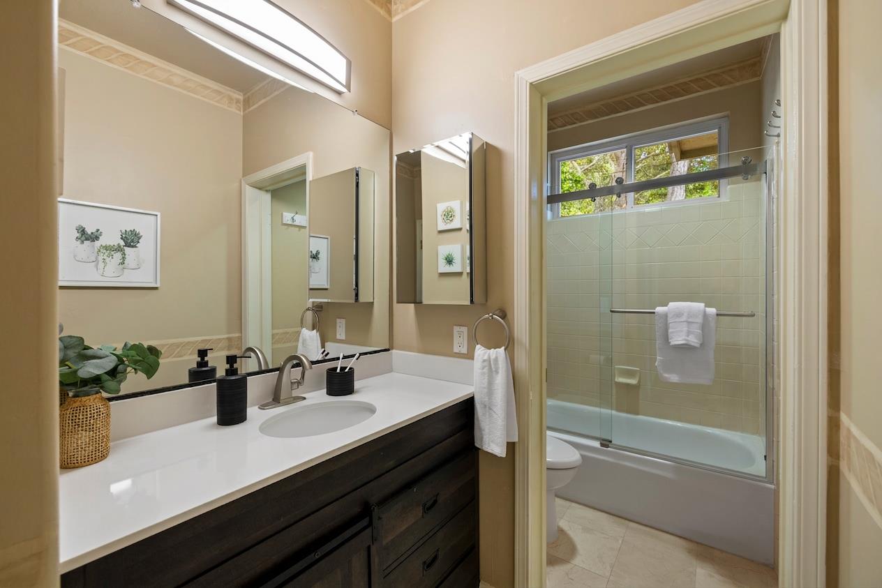 Detail Gallery Image 16 of 20 For 10456 Fairway Ln, Carmel Valley,  CA 93923 - 3 Beds | 3 Baths