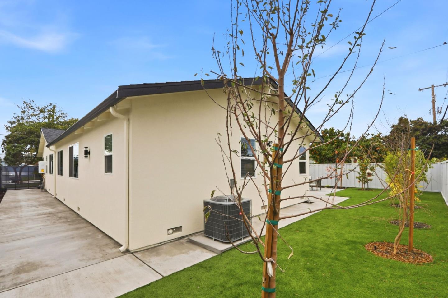 Detail Gallery Image 33 of 36 For 2121 Francis Ave, Santa Clara,  CA 95051 - 4 Beds | 3 Baths