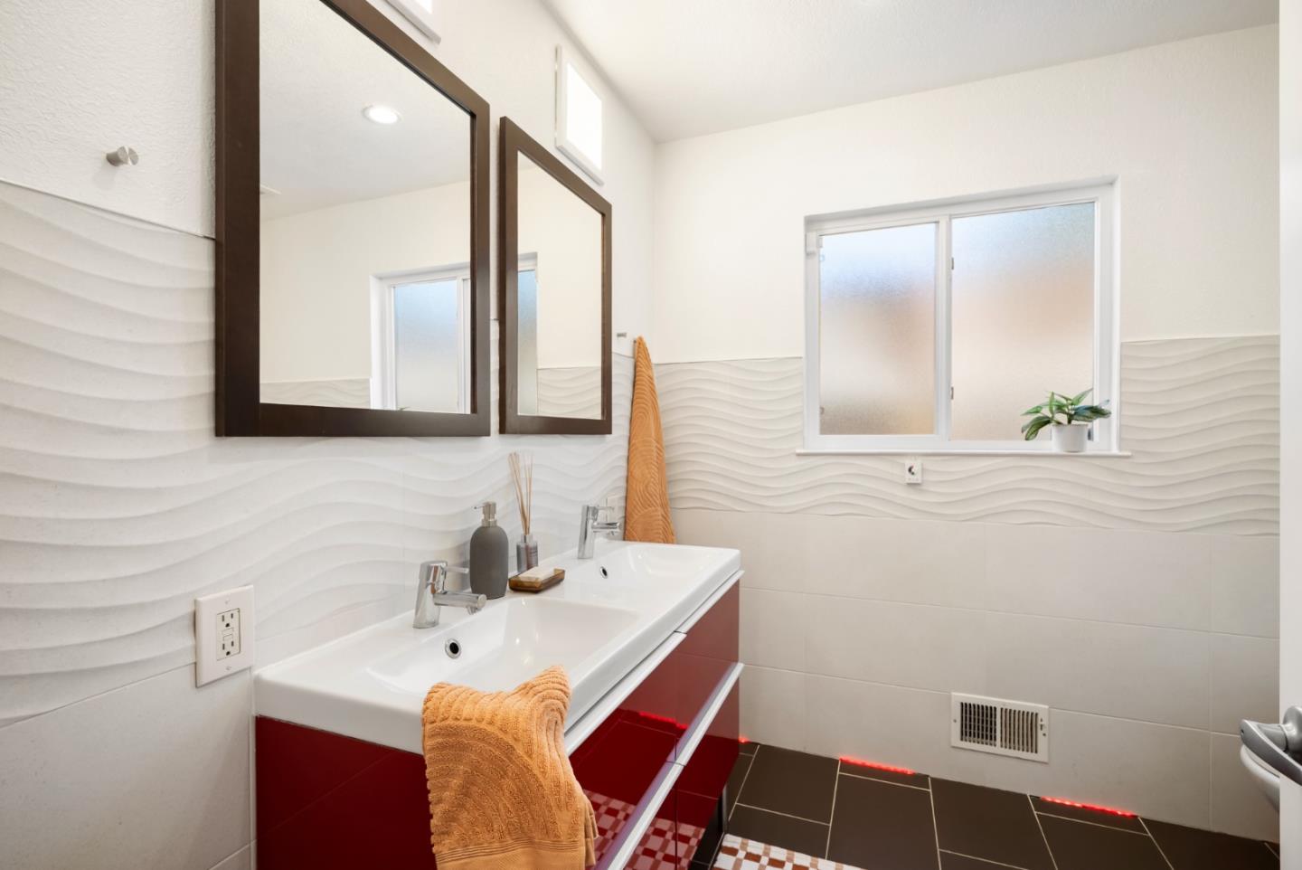 Detail Gallery Image 27 of 43 For 1602 Sheffield Ave, San Jose,  CA 95125 - 4 Beds | 3 Baths