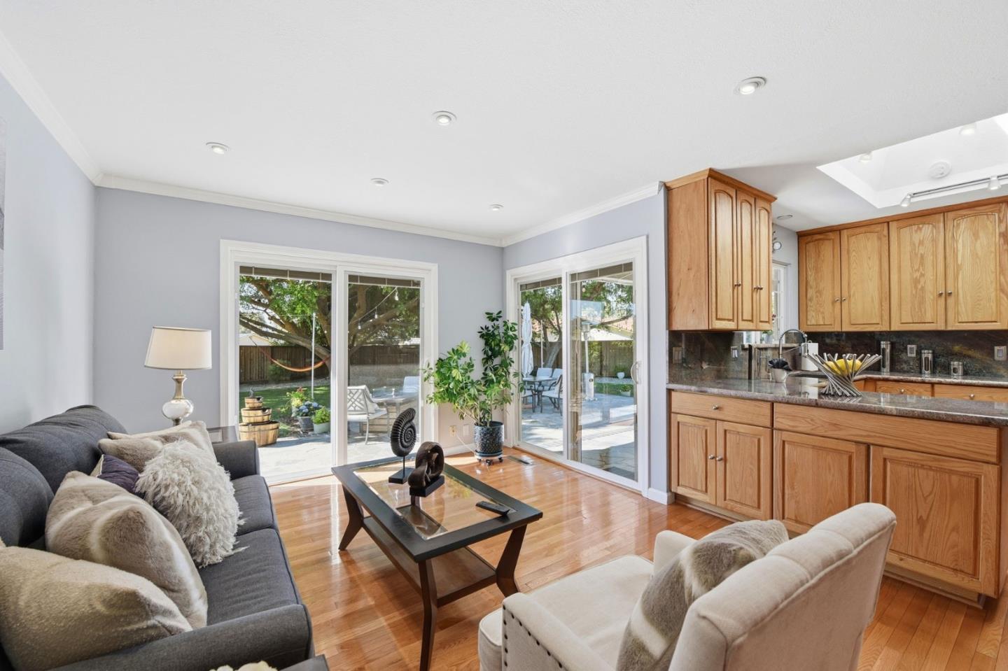 Detail Gallery Image 11 of 73 For 791 Emerson Ct, Fremont,  CA 94539 - 3 Beds | 2 Baths