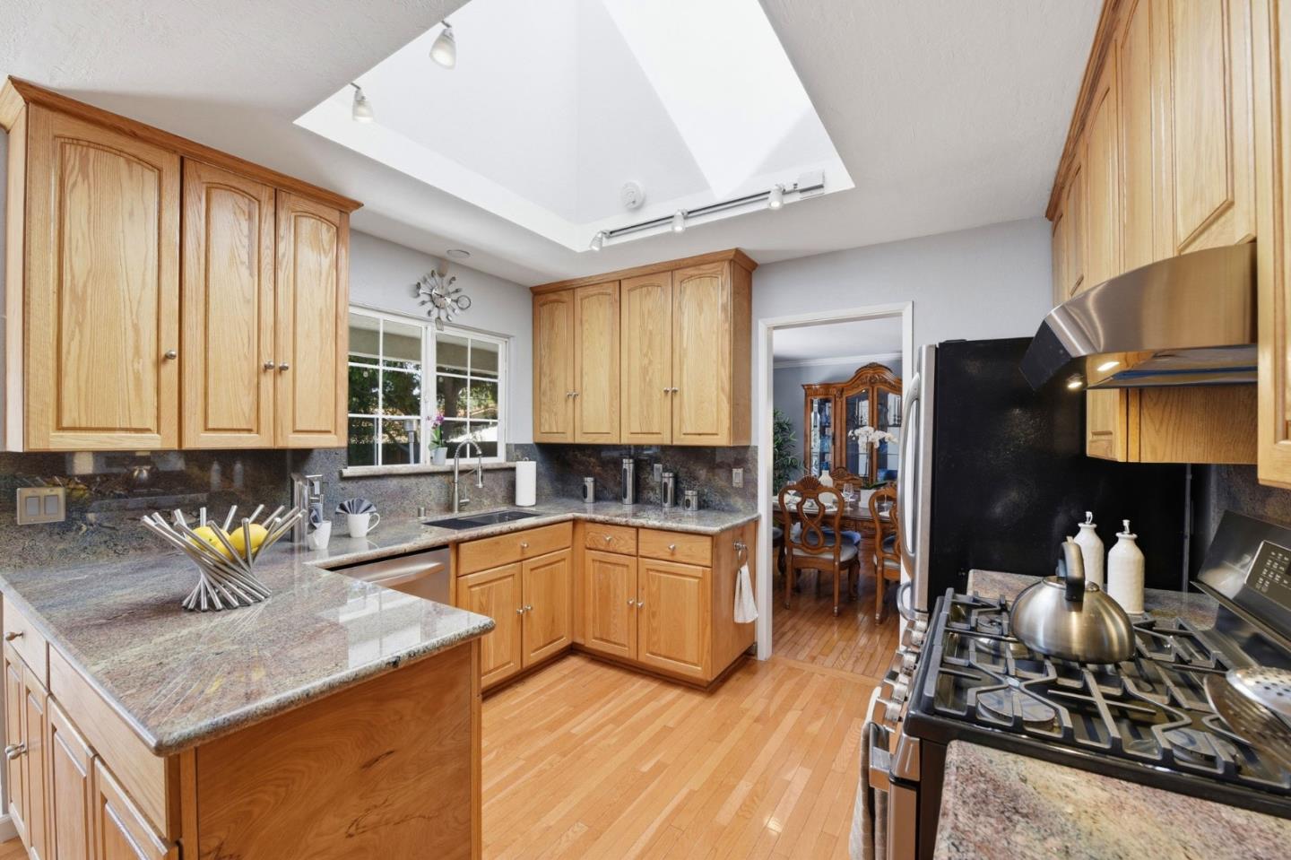 Detail Gallery Image 14 of 73 For 791 Emerson Ct, Fremont,  CA 94539 - 3 Beds | 2 Baths