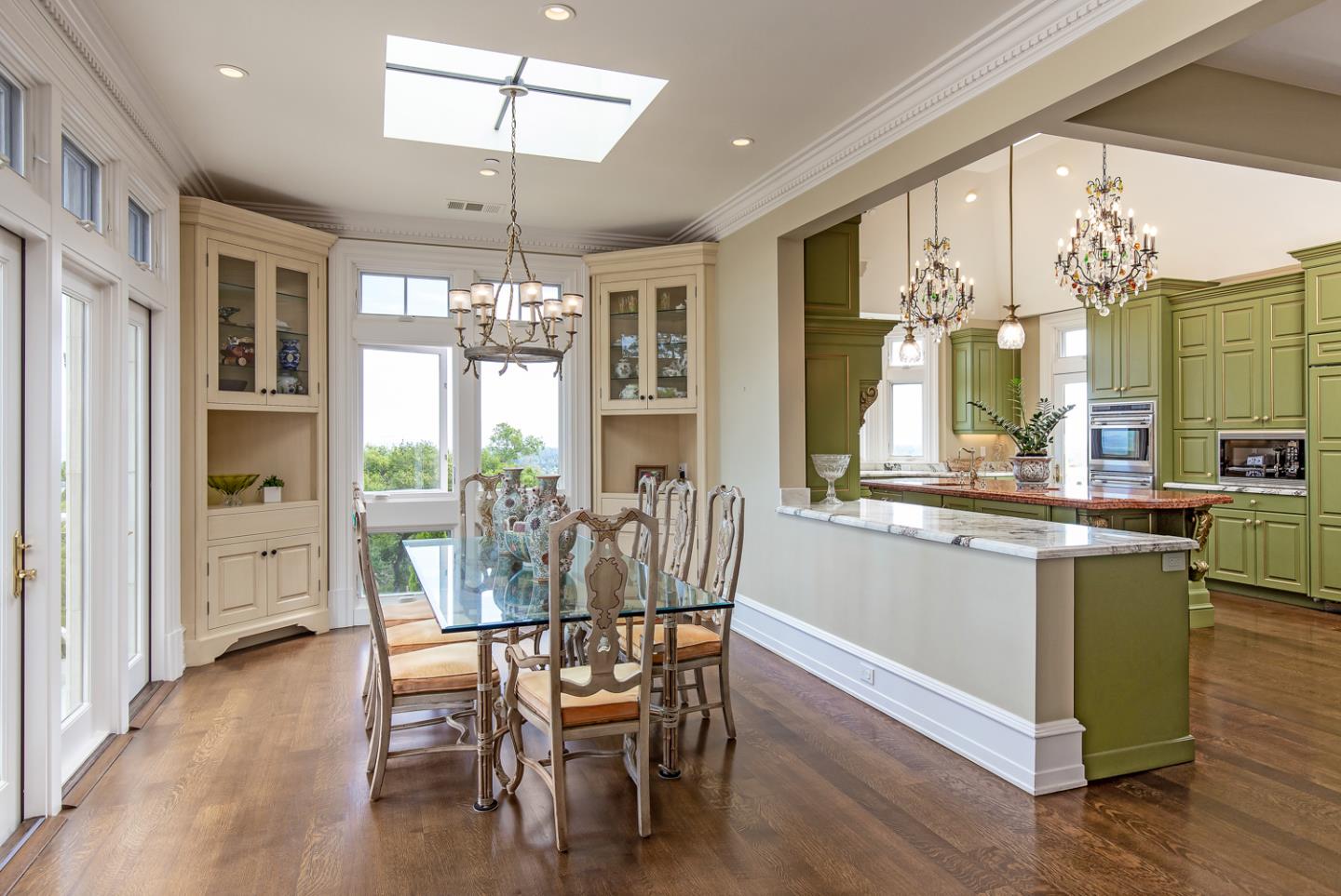 Detail Gallery Image 8 of 13 For 490 Las Pulgas Dr, Woodside,  CA 94062 - 4 Beds | 6/2 Baths