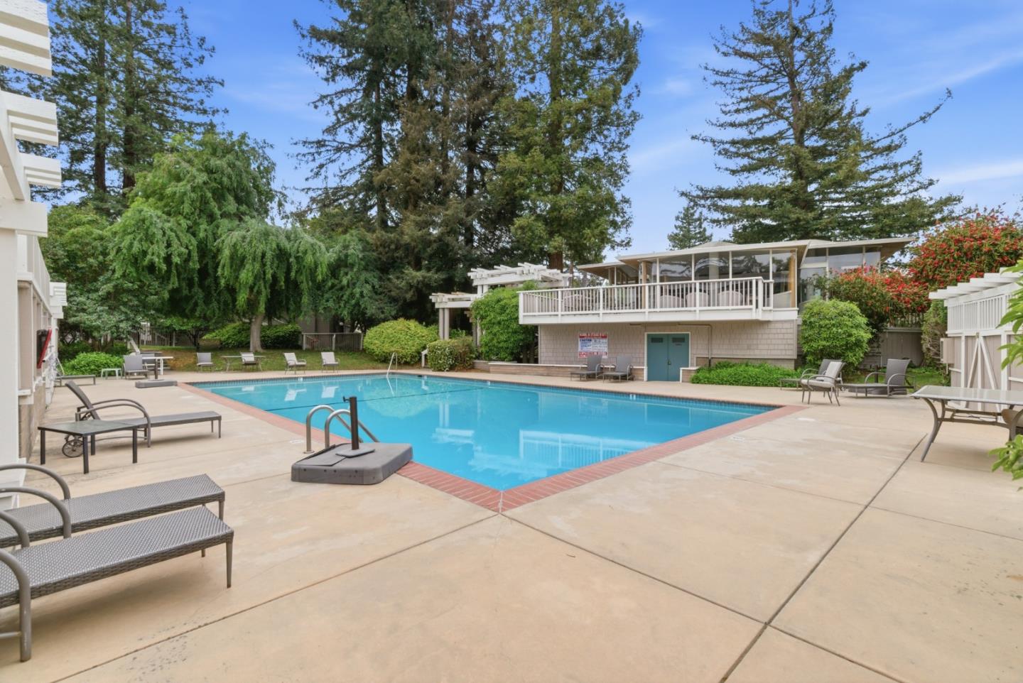 Detail Gallery Image 25 of 37 For 500 W Middlefield Rd #41,  Mountain View,  CA 94043 - 2 Beds | 2 Baths