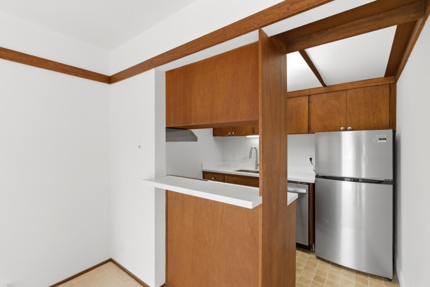 Detail Gallery Image 5 of 37 For 500 W Middlefield Rd #41,  Mountain View,  CA 94043 - 2 Beds | 2 Baths
