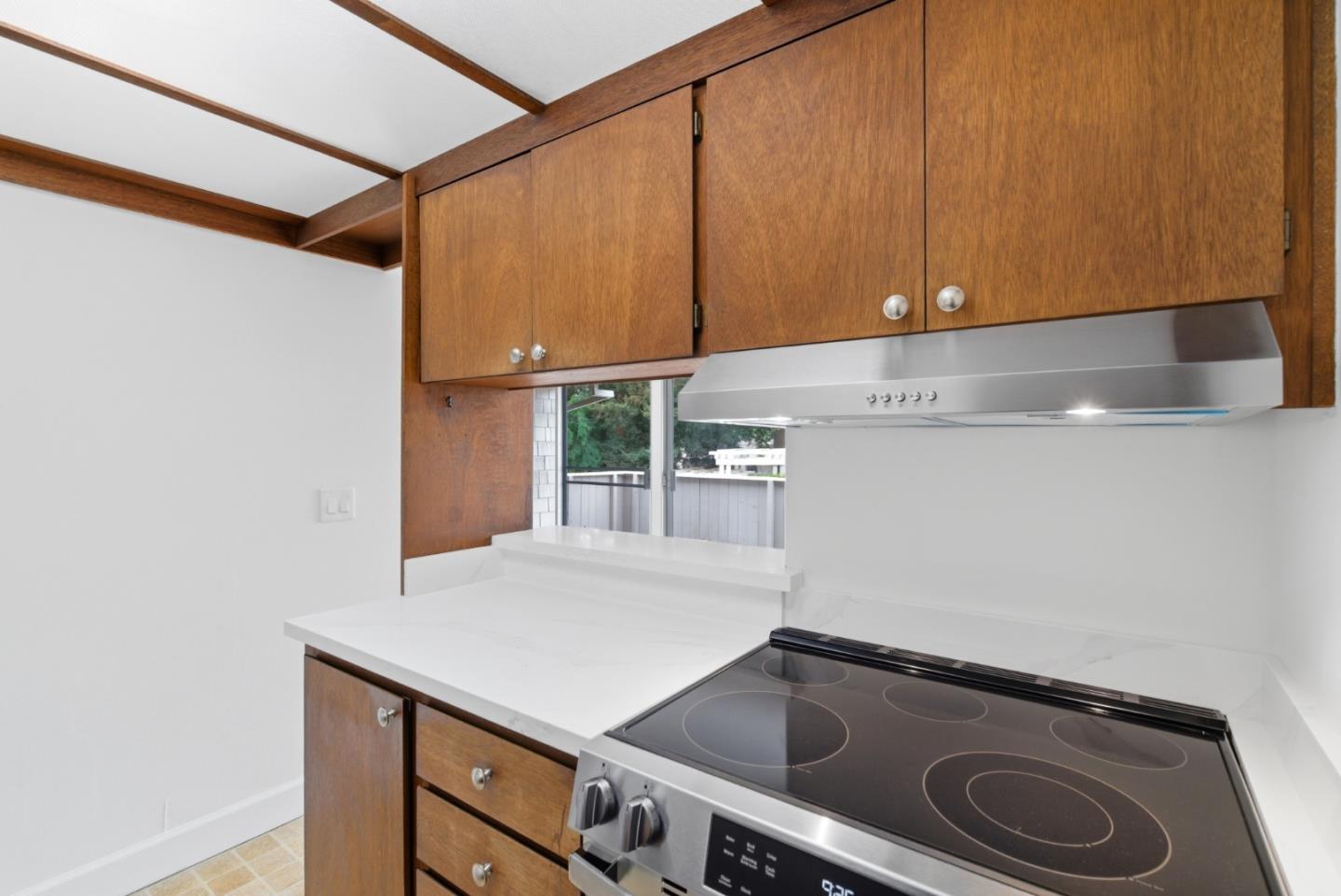 Detail Gallery Image 8 of 37 For 500 W Middlefield Rd #41,  Mountain View,  CA 94043 - 2 Beds | 2 Baths