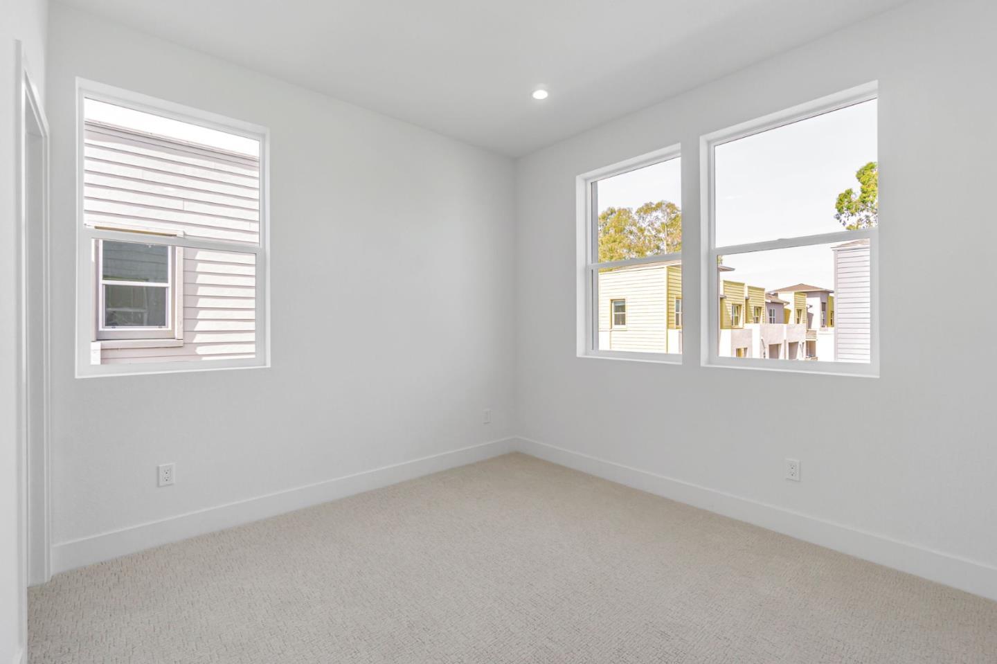 Detail Gallery Image 11 of 24 For 3201 Ivory Ter, San Ramon,  CA 94583 - 4 Beds | 3/1 Baths