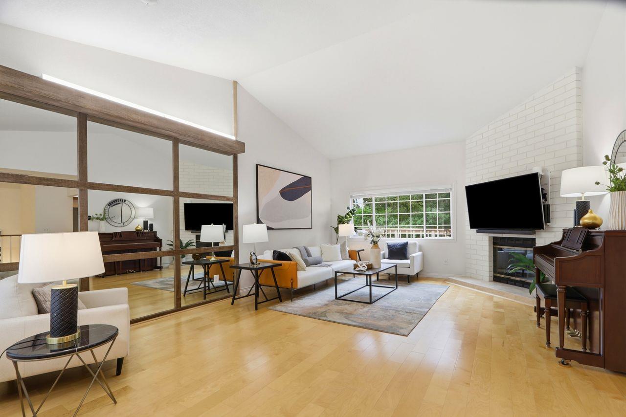 Detail Gallery Image 11 of 56 For 1212 Shelby Creek Ln, San Jose,  CA 95120 - 4 Beds | 2/1 Baths