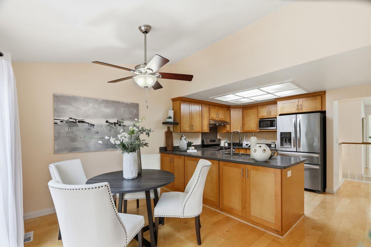 Detail Gallery Image 19 of 56 For 1212 Shelby Creek Ln, San Jose,  CA 95120 - 4 Beds | 2/1 Baths