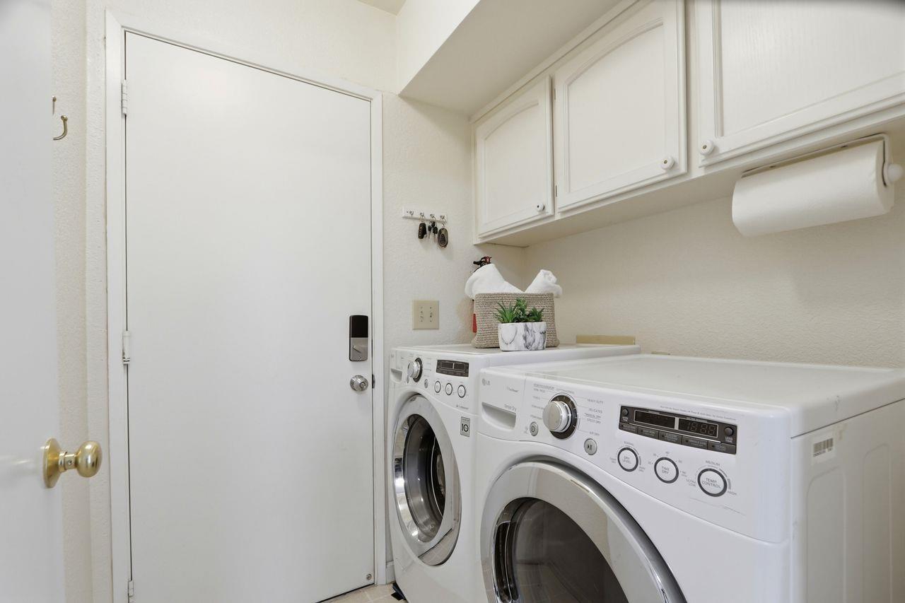 Detail Gallery Image 40 of 56 For 1212 Shelby Creek Ln, San Jose,  CA 95120 - 4 Beds | 2/1 Baths