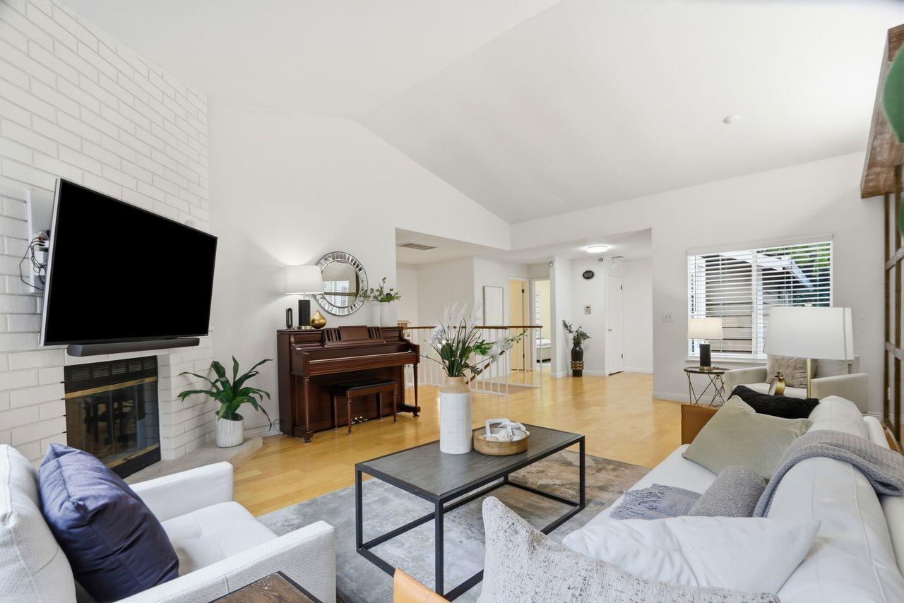 Detail Gallery Image 9 of 56 For 1212 Shelby Creek Ln, San Jose,  CA 95120 - 4 Beds | 2/1 Baths