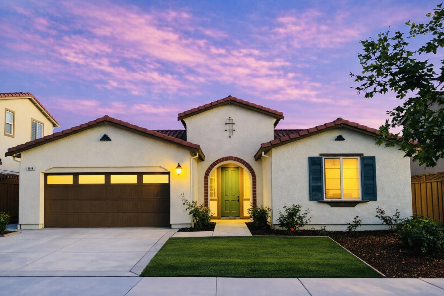 Front Image Thumbnail for ML82041483