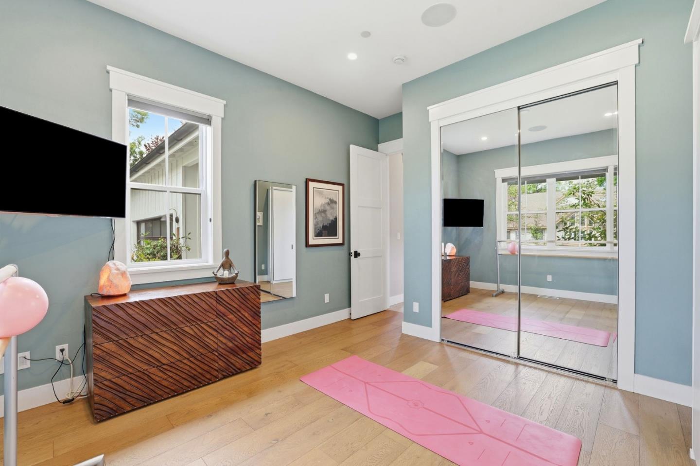 Detail Gallery Image 25 of 59 For 1542 Edgewood Way, San Jose,  CA 95125 - 5 Beds | 4 Baths