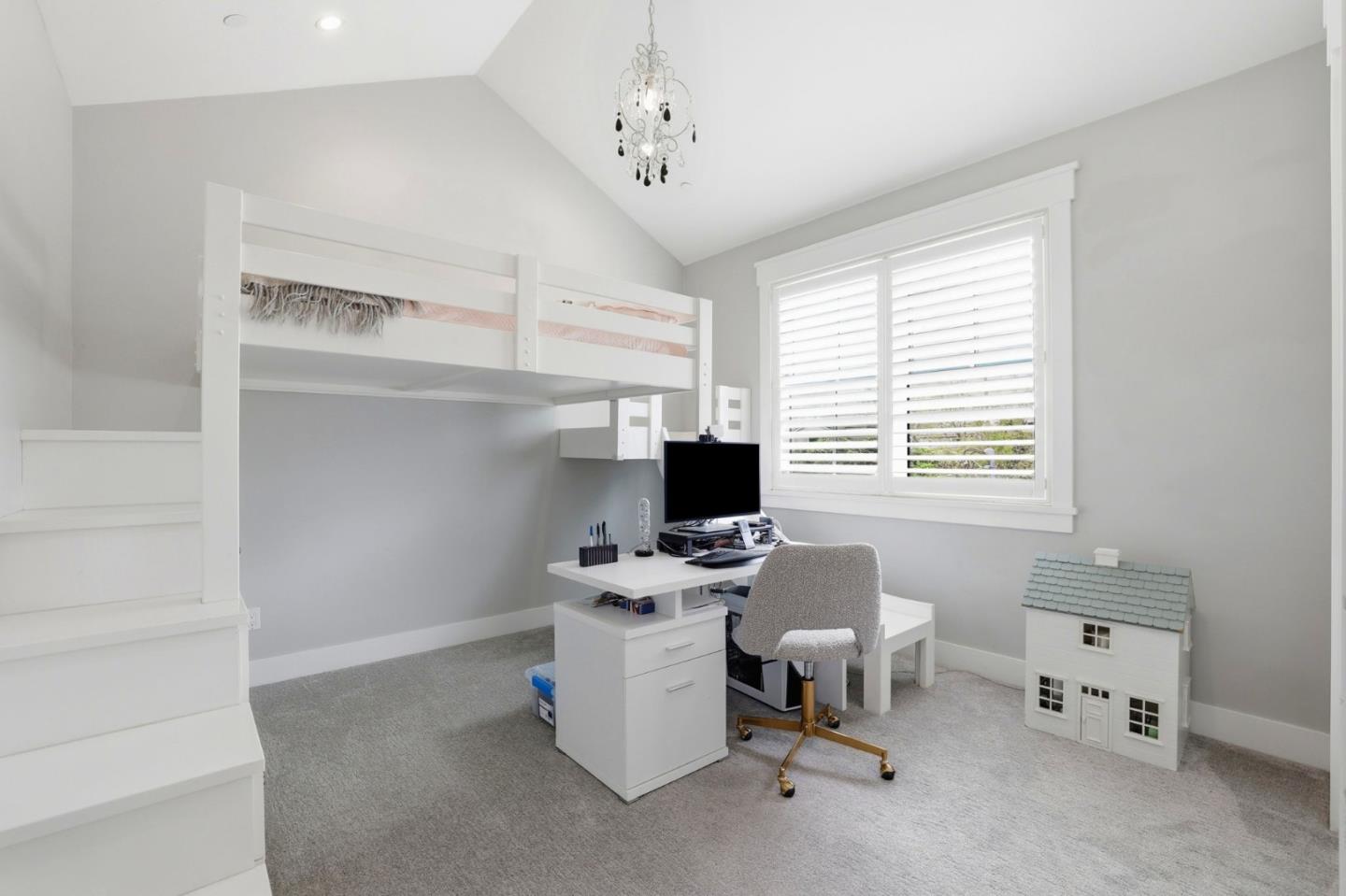 Detail Gallery Image 31 of 59 For 1542 Edgewood Way, San Jose,  CA 95125 - 5 Beds | 4 Baths