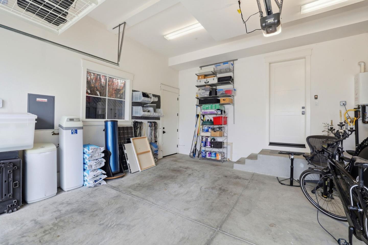 Detail Gallery Image 45 of 59 For 1542 Edgewood Way, San Jose,  CA 95125 - 5 Beds | 4 Baths