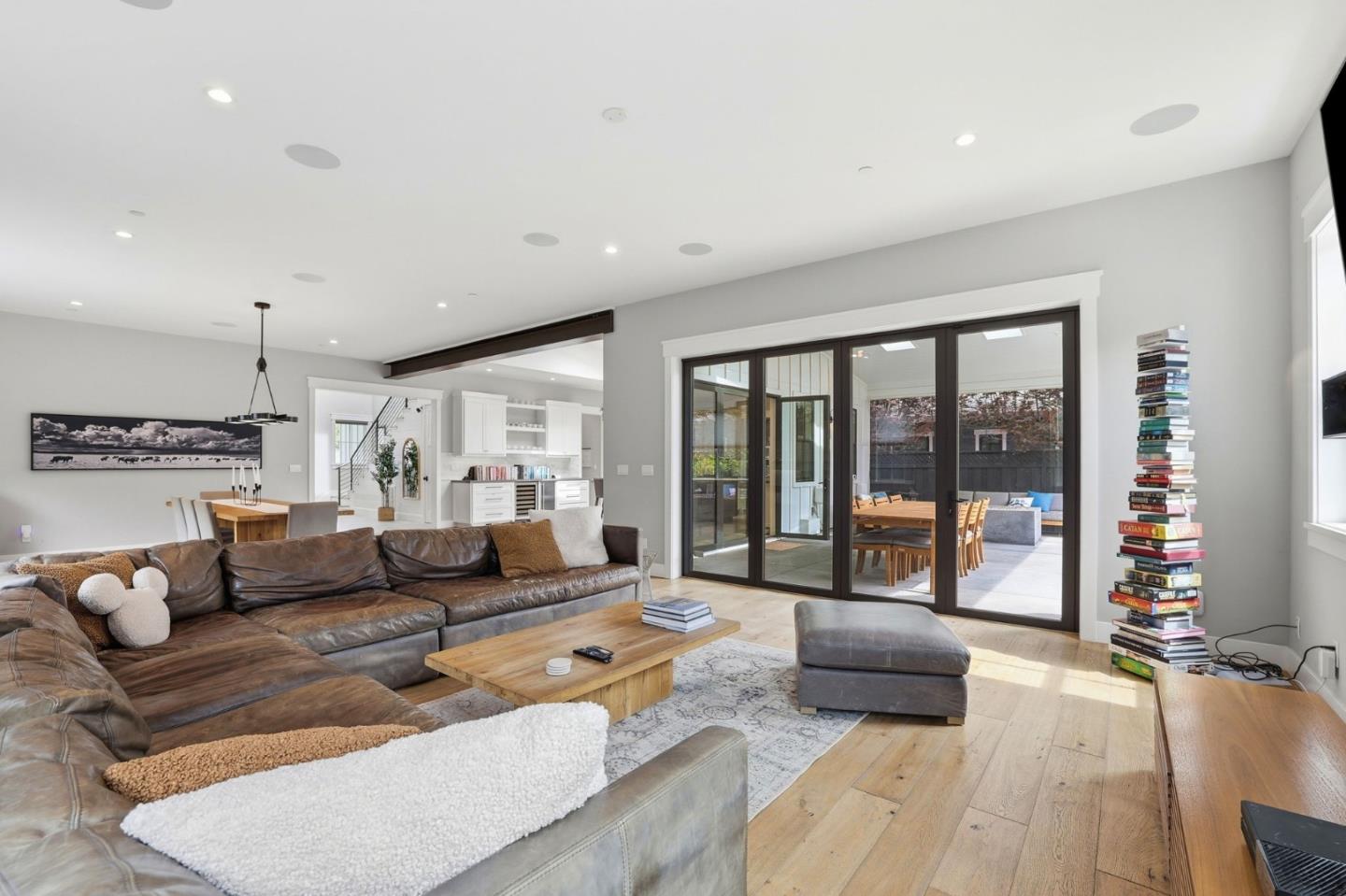 Detail Gallery Image 9 of 59 For 1542 Edgewood Way, San Jose,  CA 95125 - 5 Beds | 4 Baths