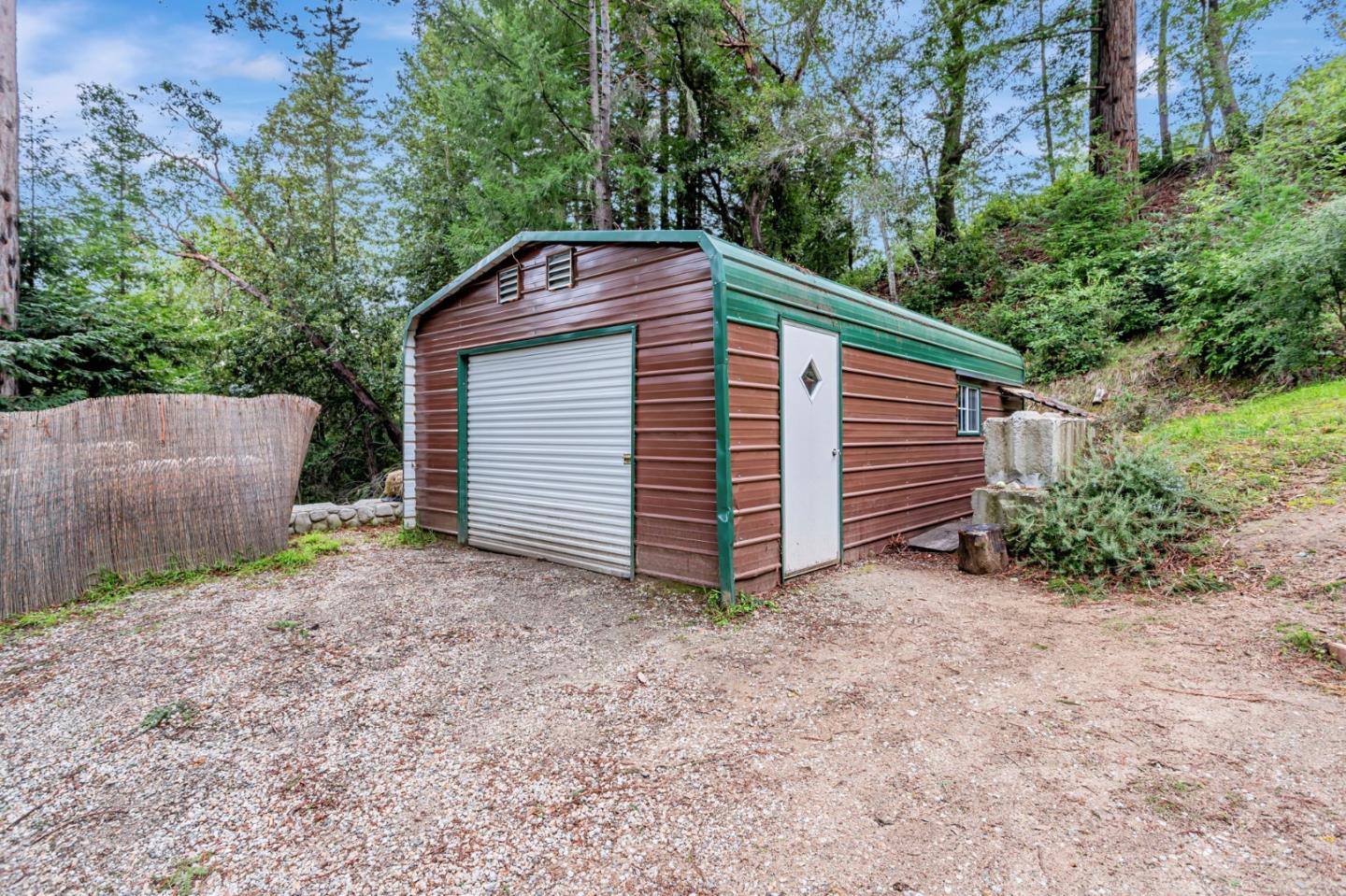 Detail Gallery Image 38 of 61 For 12845 Love Creek Rd, Ben Lomond,  CA 95005 - 1 Beds | 1 Baths