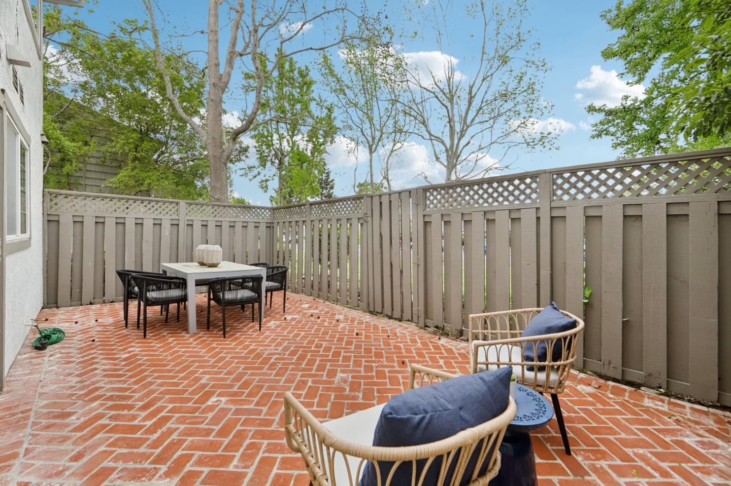 Detail Gallery Image 22 of 32 For 854 Erickson Ln, Foster City,  CA 94404 - 3 Beds | 2/1 Baths