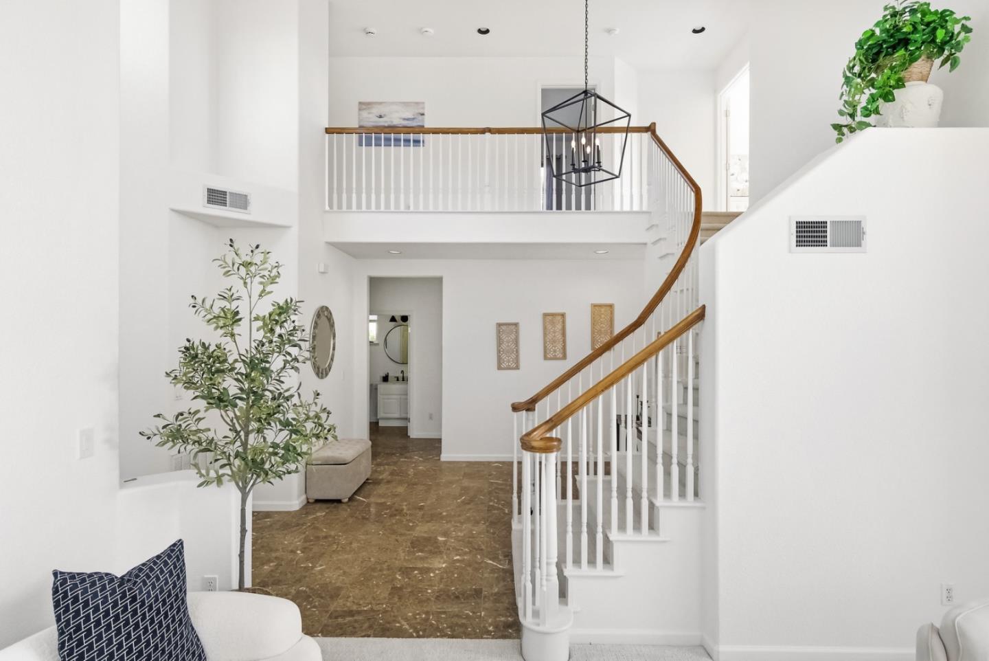 Detail Gallery Image 8 of 72 For 54 Antelope Ct, Danville,  CA 94506 - 5 Beds | 3 Baths