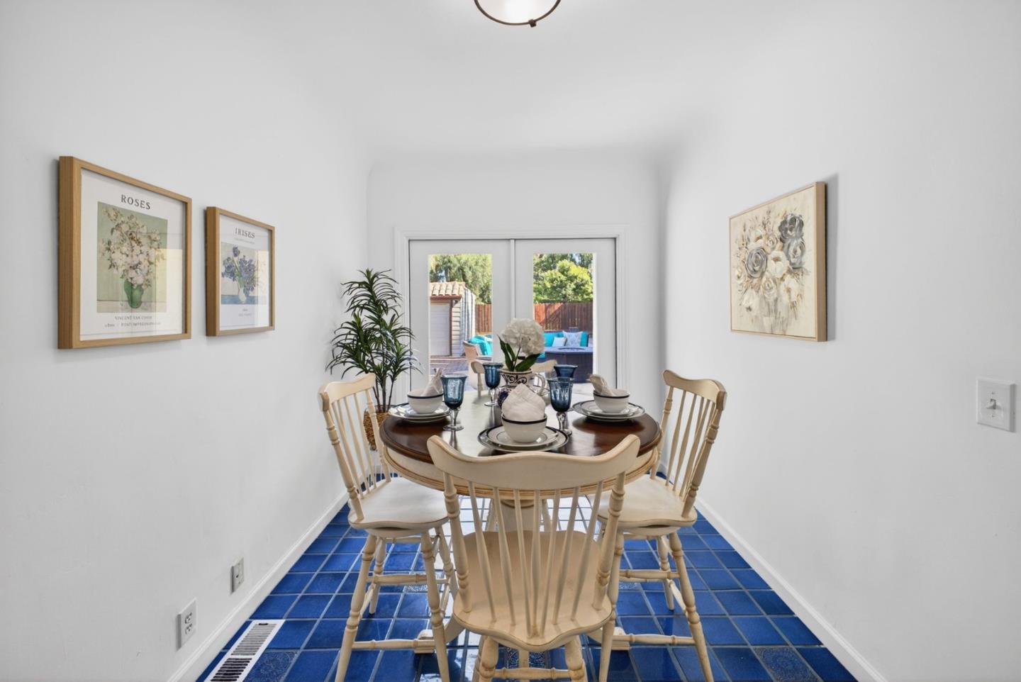 Detail Gallery Image 19 of 57 For 1270 Mckendrie St, San Jose,  CA 95126 - 4 Beds | 2/1 Baths