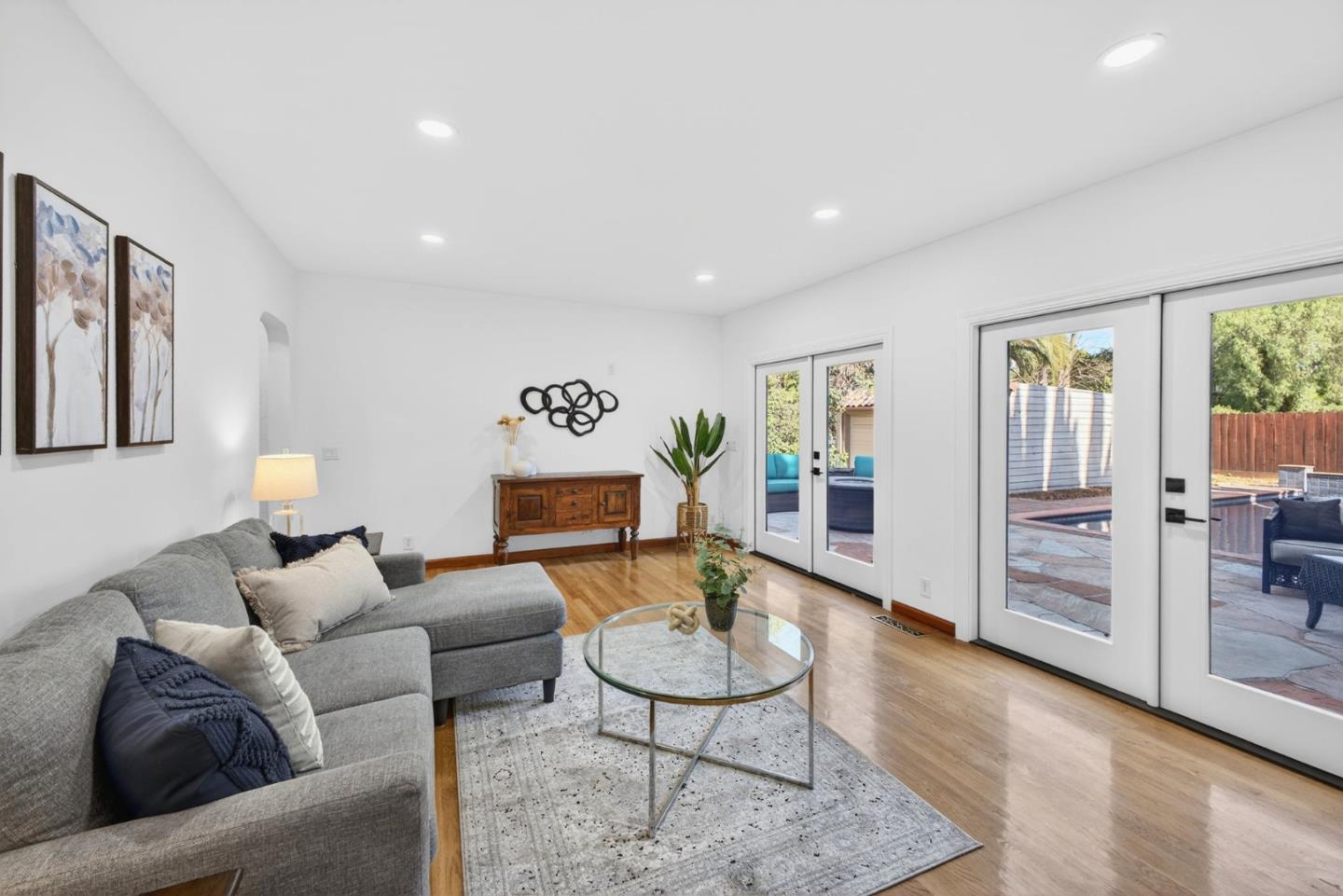 Detail Gallery Image 23 of 57 For 1270 Mckendrie St, San Jose,  CA 95126 - 4 Beds | 2/1 Baths