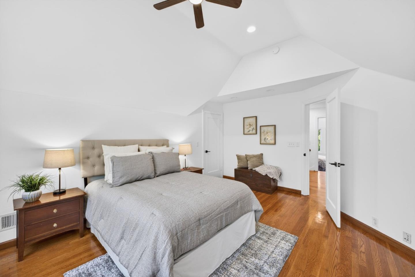 Detail Gallery Image 31 of 57 For 1270 Mckendrie St, San Jose,  CA 95126 - 4 Beds | 2/1 Baths