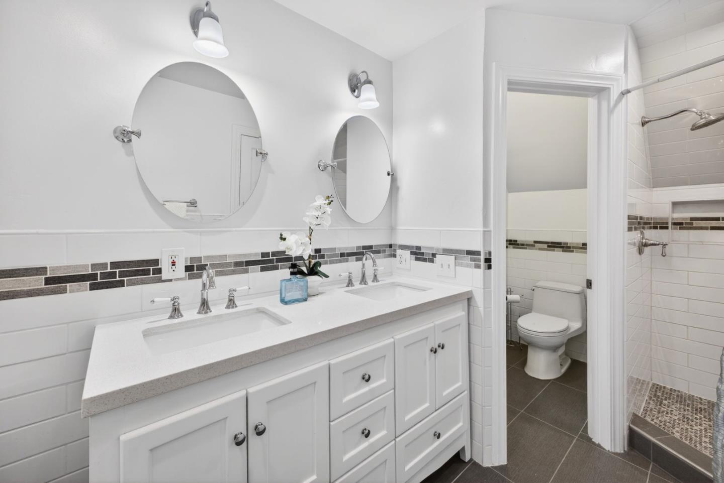 Detail Gallery Image 36 of 57 For 1270 Mckendrie St, San Jose,  CA 95126 - 4 Beds | 2/1 Baths