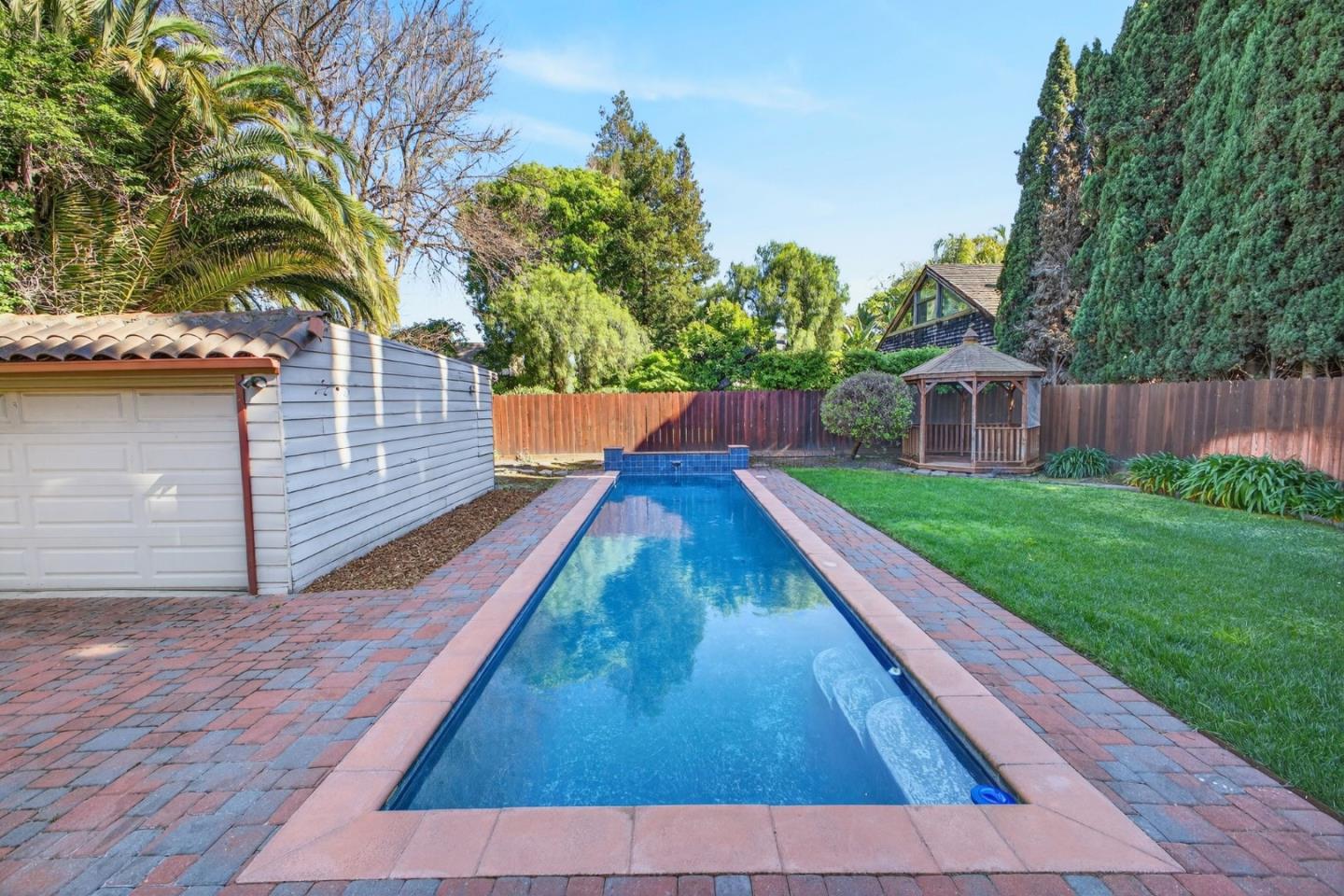 Detail Gallery Image 46 of 57 For 1270 Mckendrie St, San Jose,  CA 95126 - 4 Beds | 2/1 Baths