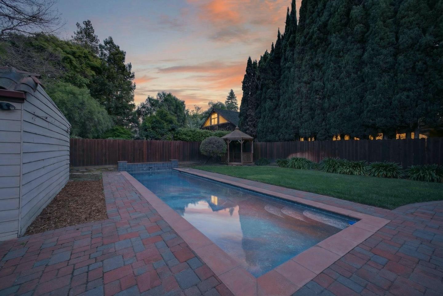 Detail Gallery Image 47 of 57 For 1270 Mckendrie St, San Jose,  CA 95126 - 4 Beds | 2/1 Baths