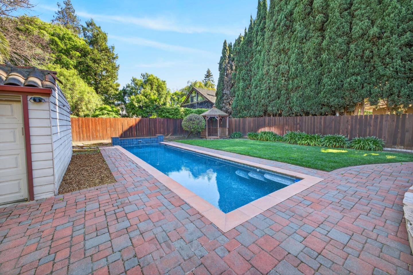 Detail Gallery Image 48 of 57 For 1270 Mckendrie St, San Jose,  CA 95126 - 4 Beds | 2/1 Baths