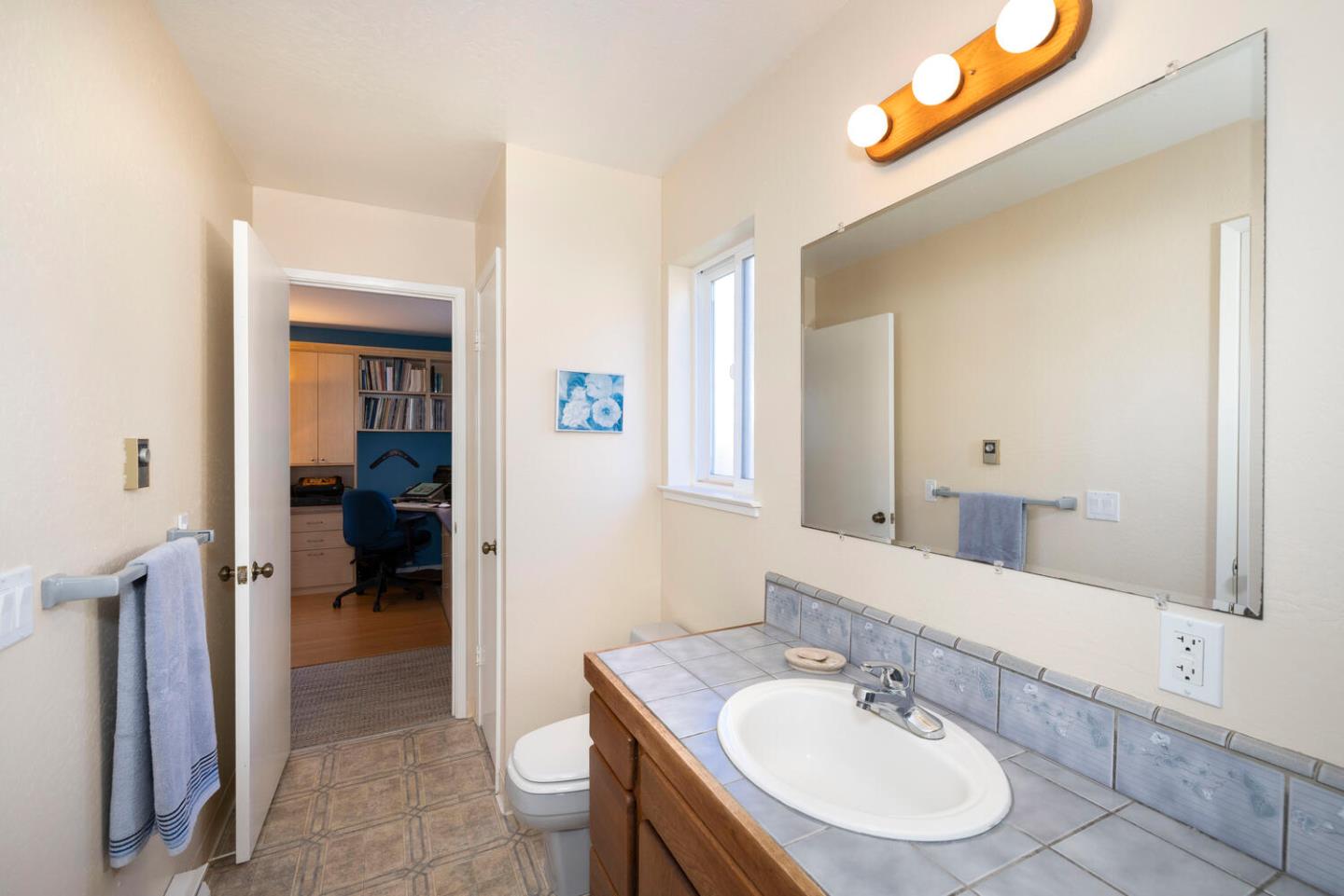 Detail Gallery Image 23 of 54 For 121 Bernal Ave, Moss Beach,  CA 94038 - 3 Beds | 2/1 Baths