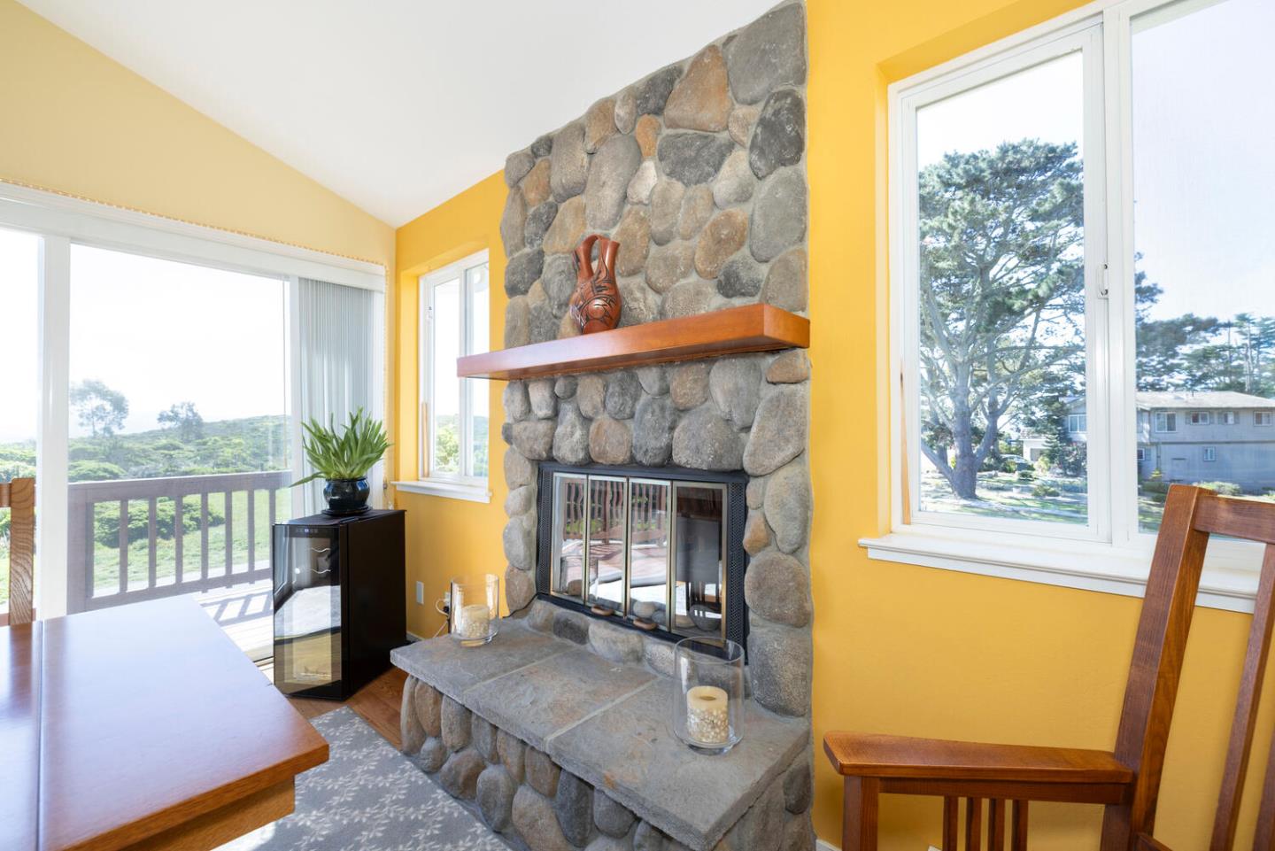 Detail Gallery Image 29 of 54 For 121 Bernal Ave, Moss Beach,  CA 94038 - 3 Beds | 2/1 Baths