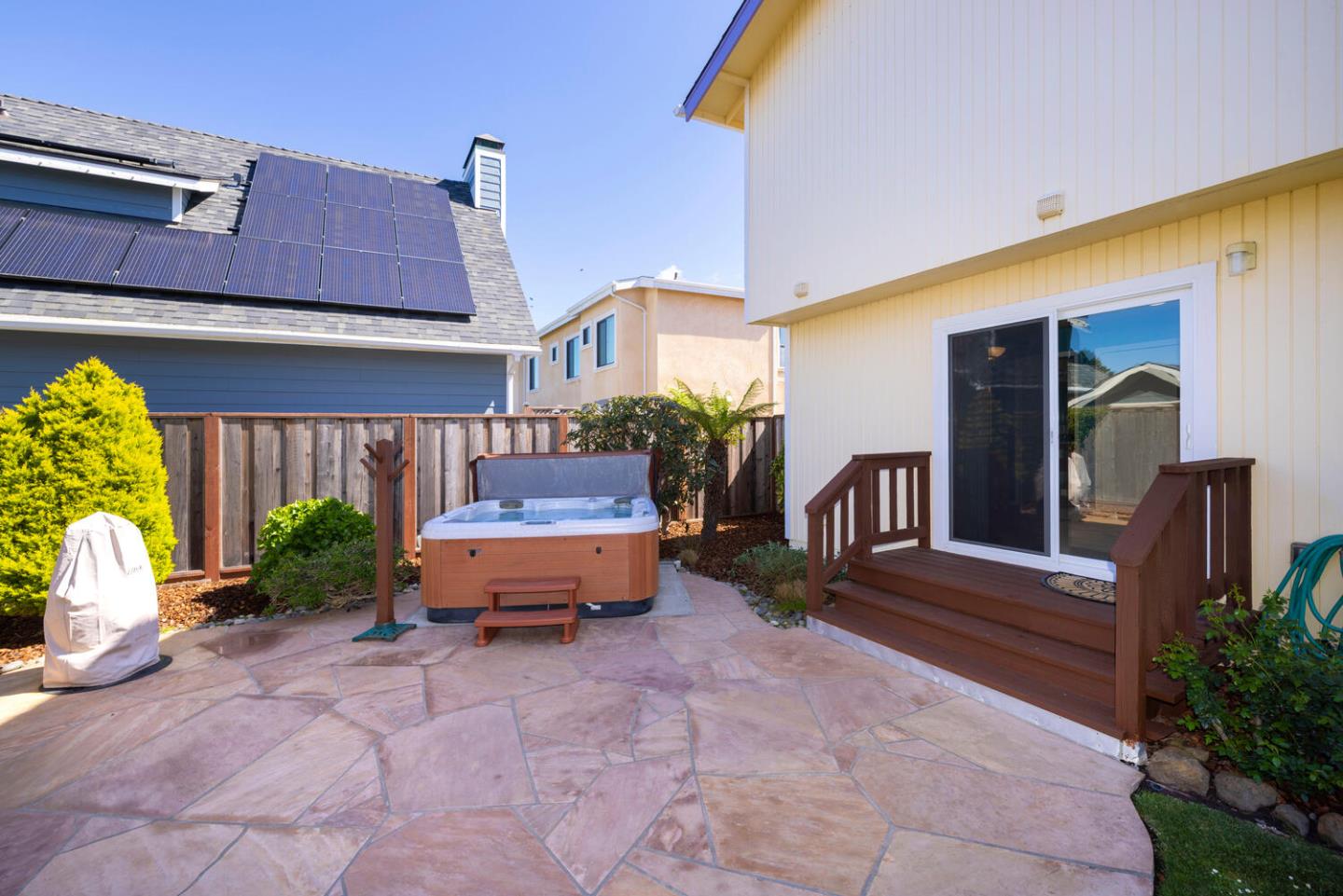Detail Gallery Image 38 of 54 For 121 Bernal Ave, Moss Beach,  CA 94038 - 3 Beds | 2/1 Baths