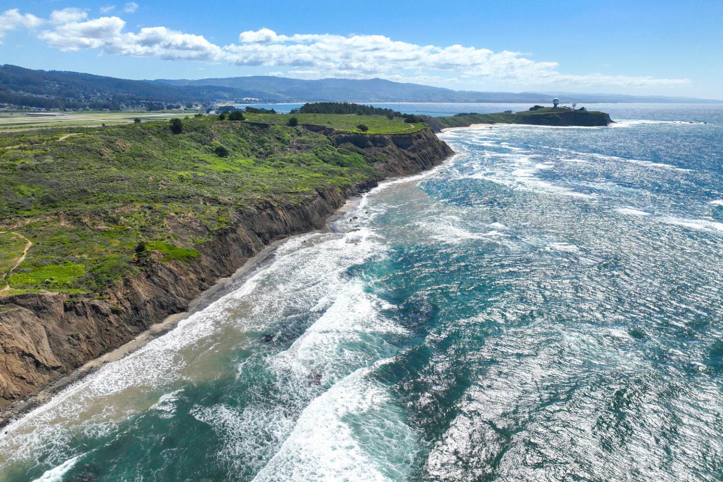 Detail Gallery Image 48 of 54 For 121 Bernal Ave, Moss Beach,  CA 94038 - 3 Beds | 2/1 Baths