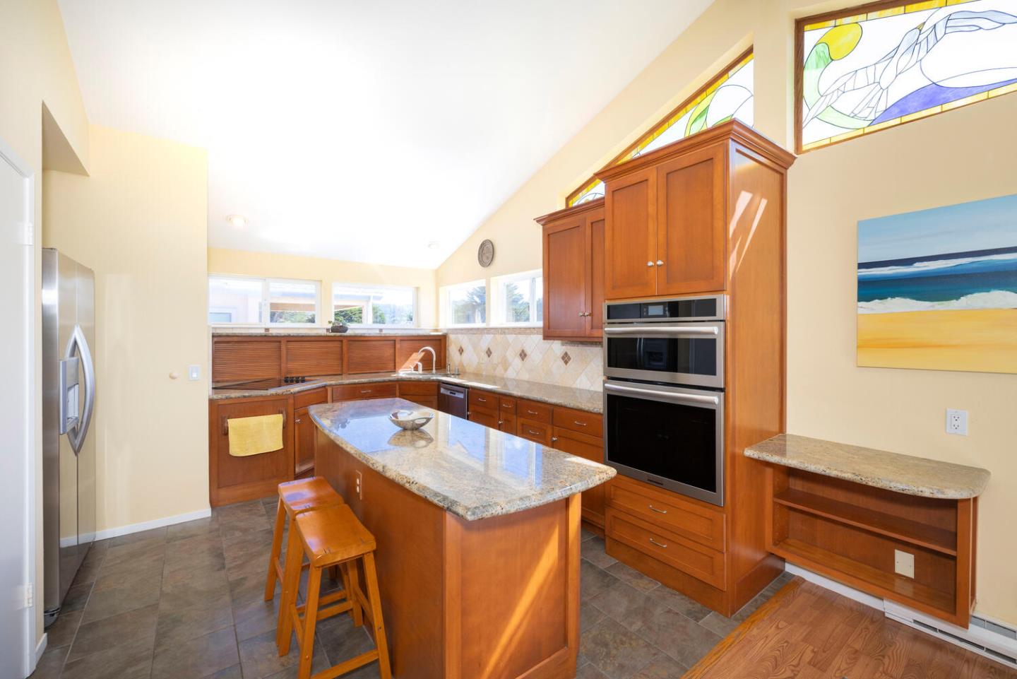 Detail Gallery Image 9 of 54 For 121 Bernal Ave, Moss Beach,  CA 94038 - 3 Beds | 2/1 Baths