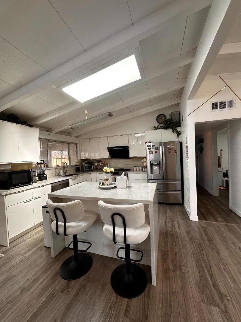 Detail Gallery Image 12 of 63 For 1130 Breezewood Ct, Sunnyvale,  CA 94089 - 4 Beds | 3 Baths