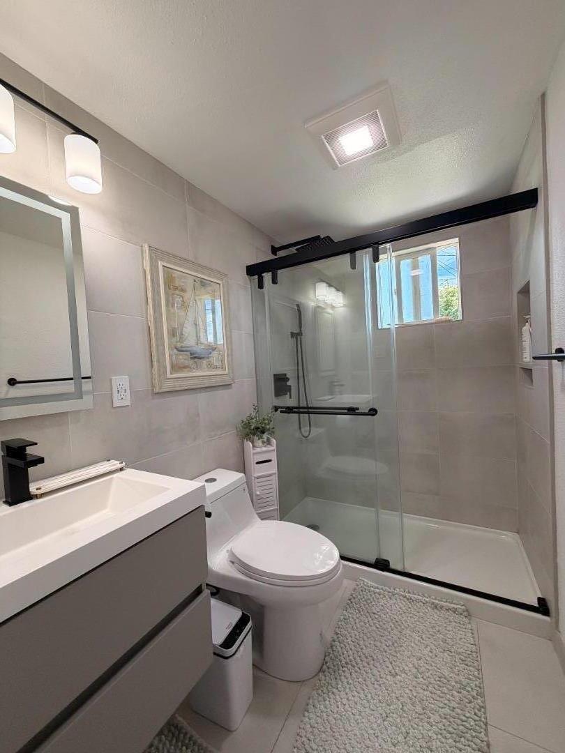 Detail Gallery Image 25 of 63 For 1130 Breezewood Ct, Sunnyvale,  CA 94089 - 4 Beds | 3 Baths