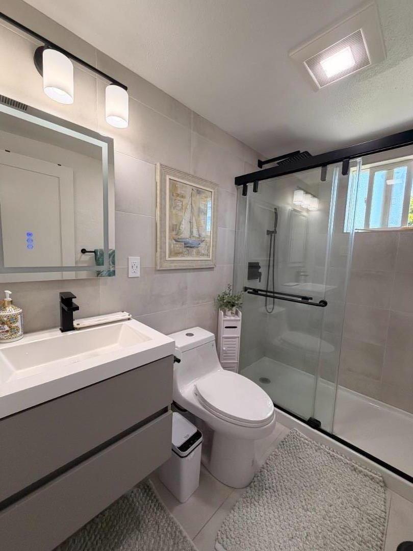 Detail Gallery Image 26 of 63 For 1130 Breezewood Ct, Sunnyvale,  CA 94089 - 4 Beds | 3 Baths