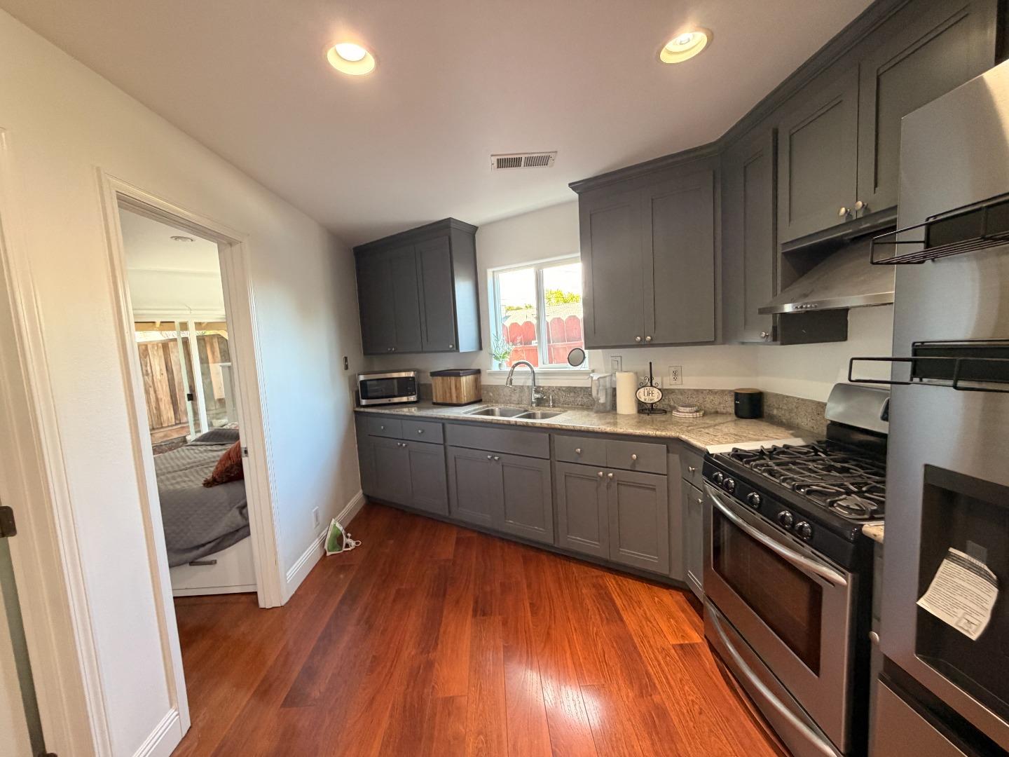 Detail Gallery Image 44 of 63 For 1130 Breezewood Ct, Sunnyvale,  CA 94089 - 4 Beds | 3 Baths