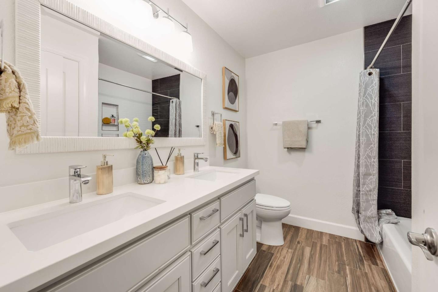 Detail Gallery Image 18 of 40 For 540 Shorebird Cir #21106,  Redwood City,  CA 94065 - 2 Beds | 2 Baths